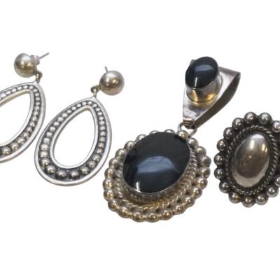 4 VINTAGE MEXICAN STERLING SILVER JEWELRY PIECES