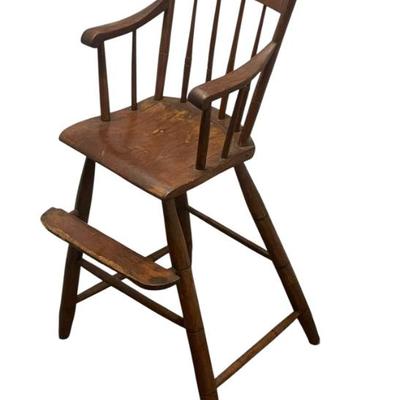 ANTIQUE AMERICAN WINDSOR HIGH CHAIR
