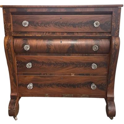 ANTIQUE AMERICAN EMPIRE FLAME MAHOGANY CHEST OF DRAWERS