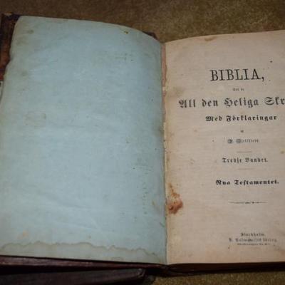 Estate sale photo