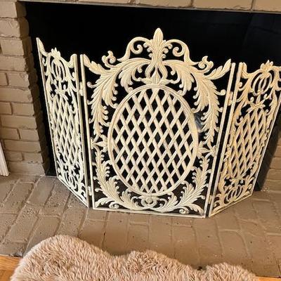 Iron screen 