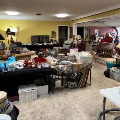 Estate sale photo