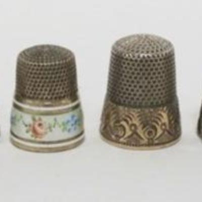 1213	8 STERLING THIMBLES, 1.4 OZT TOTAL WEIGHT
