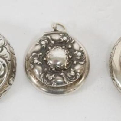 1198	3 STERLING SILVER BOXES COMPACTS, 1 MARKED HOWARD & CO. NY 1887, 1.2 OZT, LARGEST APPROXIMATELY 1 1/4 IN
