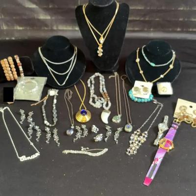 Costume Jewelry And Watches 