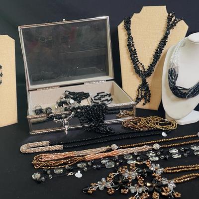 Black And Gold Crystal Necklaces 