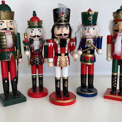 Medium 15” Christmas Nutcrackers 