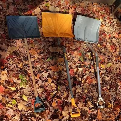 Snow Shovels (3)