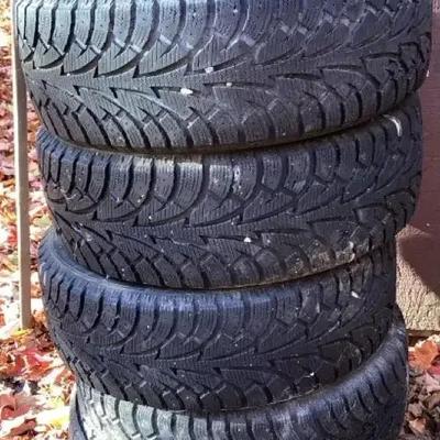 Set of 4 Hankook 205/55R16 Winter Tires