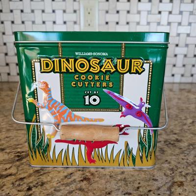 Lot #252 - Williams Sonoma Dinosaur Cookie Cutters Set of 10