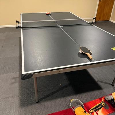 Stiga Ping Pong Table 

