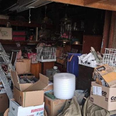 Estate sale photo