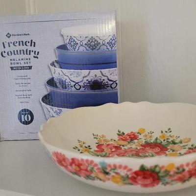 Decorative Kitchen Serving Bowls Including Members Mark New In Box