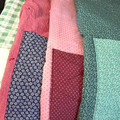 Lot 126:  Perfect For Sleepovers … Slip Pillow Into Quilt Pocket