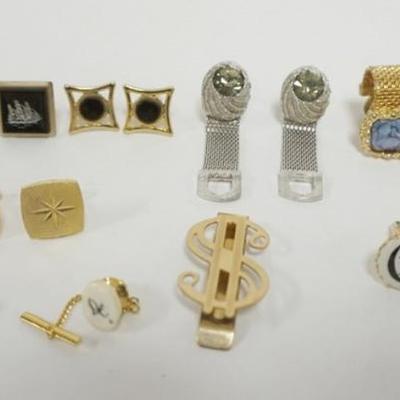 1167	ASSORTED MENS JEWELRY INCLUDING 2 TIE TACKS, 6 CUFF LINK SETS AND 12K GF MONEY CLIP
