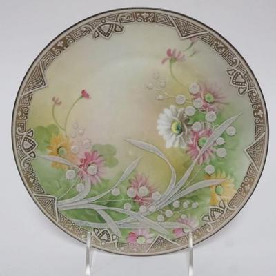 1109	HAND PAINTED NIPPON MORIAGE FLORAL WALL PLAQUE, APPROXIMATELY 8 3/4 IN
