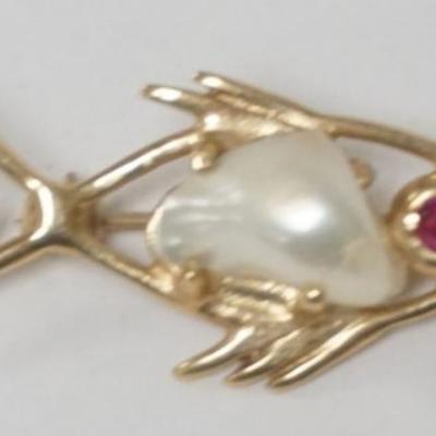 1161	14K GOLD FISH SEED PEARL TYPE PIN WITH RED STONE EYE, APPROXIMATELY 1 1/2 IN LONG, 1.28 DWT INCLUDING STONES
