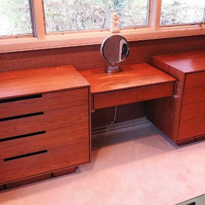 (BID ITEM) Vladimir Kagan 3pc dressers with vanity
