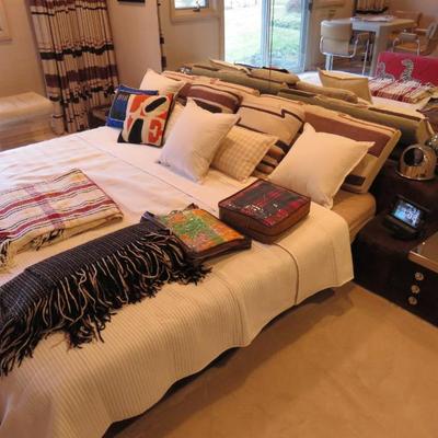 Vladimir Kagan king bed with stands & lights