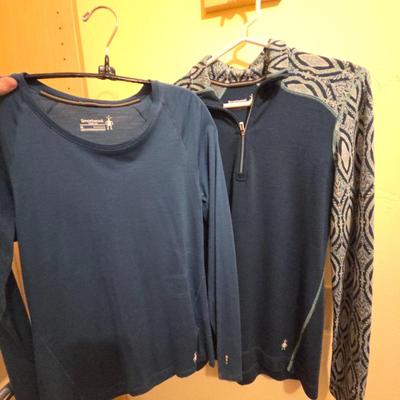 Lot of 2 Women's M & L Smartwool Merino Wool Tops – Women’s Base Layer Crew & Quarter-Zip – Blue