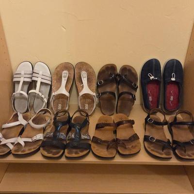 Women’s Size 9-9.5 SAS Comfort Sandals Lot – 8 Pairs – Leather, Slip-On, Strappy, Comfort Shoes