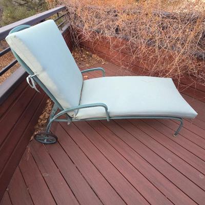 Outdoor Metal Chaise Lounge Chair w/ Cushions – Adjustable Back, Patio Deck Pool