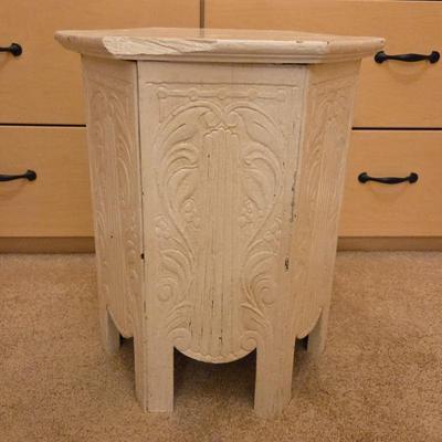 Vintage Carved Wood Accent Table or Stool – Antique Style End Table – Shabby Chic Distressed Finish