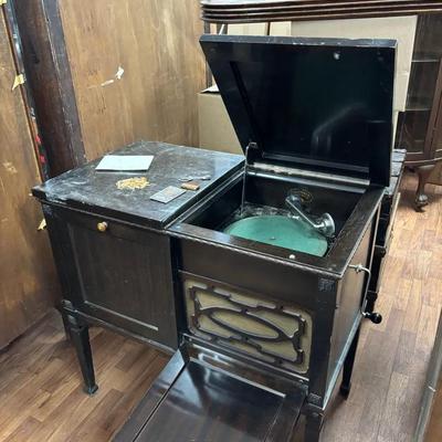 Antique Columbia Grafonola Wind Up Phonograph 