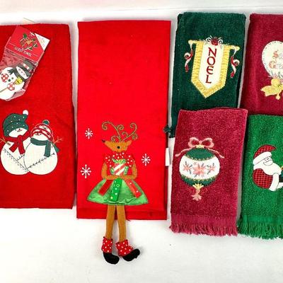 Lot #140 Christmas Hand Towels 8pcs (2 New)
