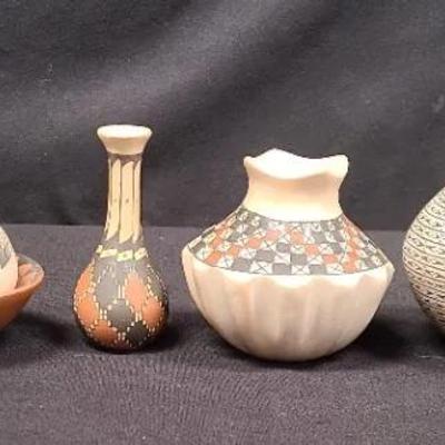 Petite Pottery - Miniature Mexican Collectibles & More