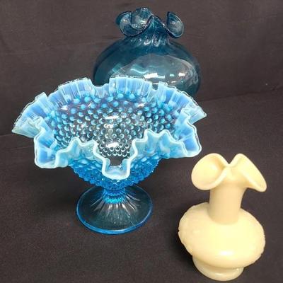 Scalloped Sweeties - Trio Of Gorgeous Glass Vases By Imperial USA & More