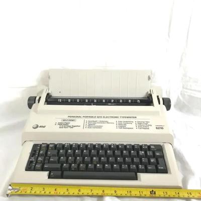 Typewriter 