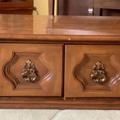 Vintage Solid Oak Coffee Table w/ Turned Legs & Twin Drawers 