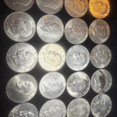 Lot: 20 Ike Dollars Curculated (Various Years)