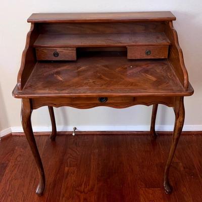 Desk/Writing Table