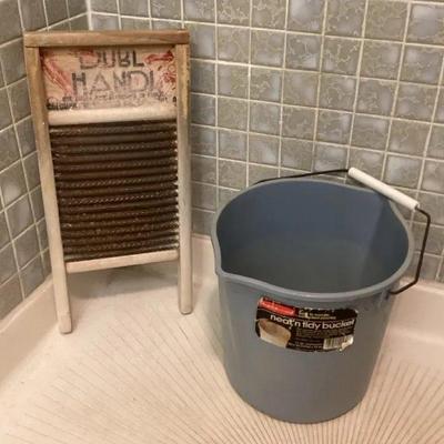 PPM130 Vintage Washboard & Bucket