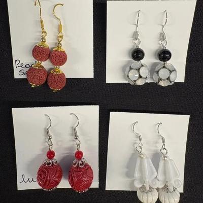 EHE171 Myrna Lee Chang Lucite Crown Flower, Lucite, Peach seed, Crystal Earrings 