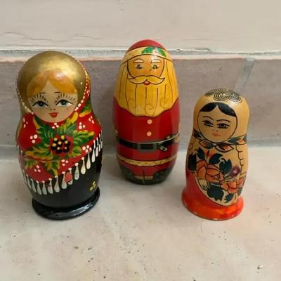Vintage Russia Nesting Dolls