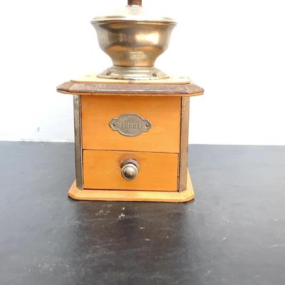 Antique Lain brooks Wooden Coffee Grinder 