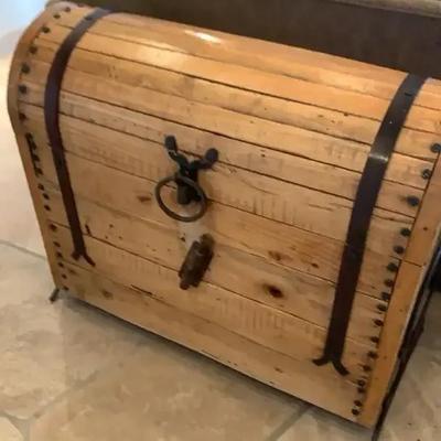 Large Decorative Wooden Storage Trunk / Pirate Chest With Metal Stand 