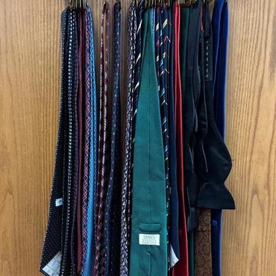 Large Lot Of 26 Designer Neckties And Bow Ties: Piattelli, Hilditch&Key, Turnbull, Drake’s, Etc. 