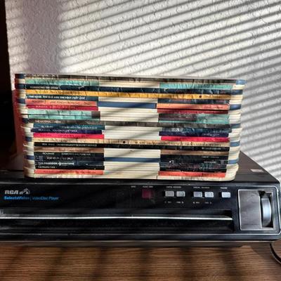Vintage RCA SelectaVision Videodisc Player & Disc Lot