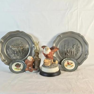 Wildlife Décor Lot – 4 Metal Plates & Ceramic Eagle Figurines