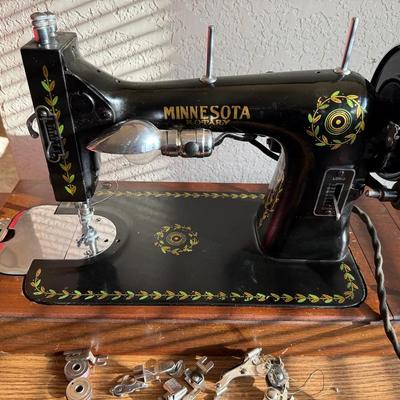 Vintage Minnesota Franklin Electric Sewing Machine with Case – Working