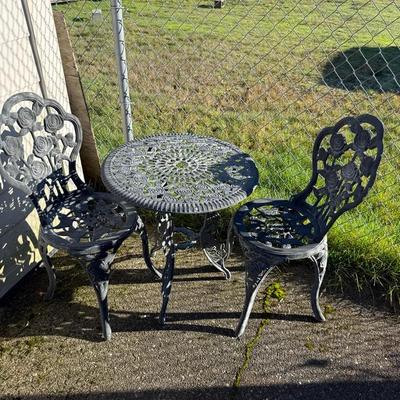 Vintage Lightweight Metal Bistro Set