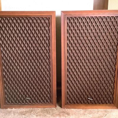 Lot #2 Sonics AS-330 Vintage Floor Speakers – Pair