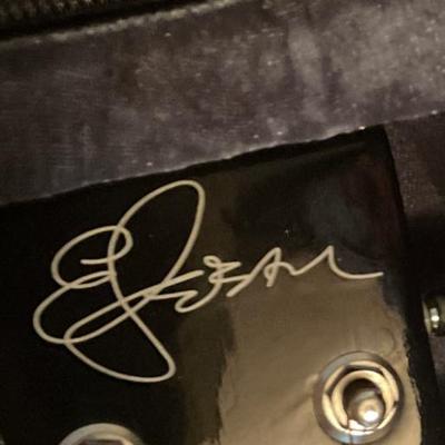 Guitar signature