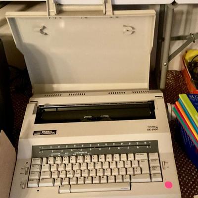 Typewriter 