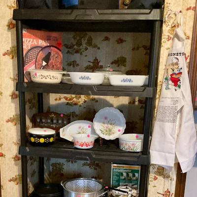 Vintage dinnerware