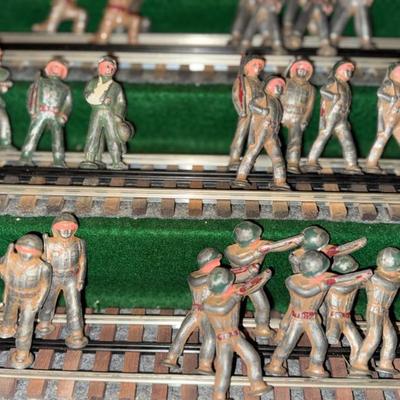 Barclay Manoil Soldiers